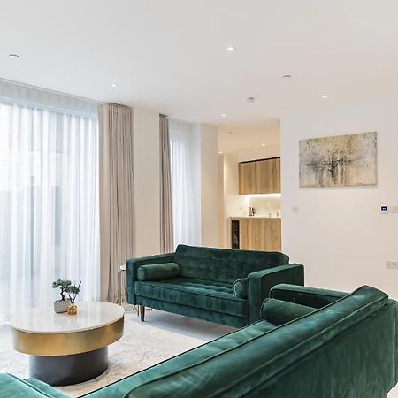 Luxury Spacious Flat With Communal Gardens And Parking لندن المظهر الخارجي الصورة
