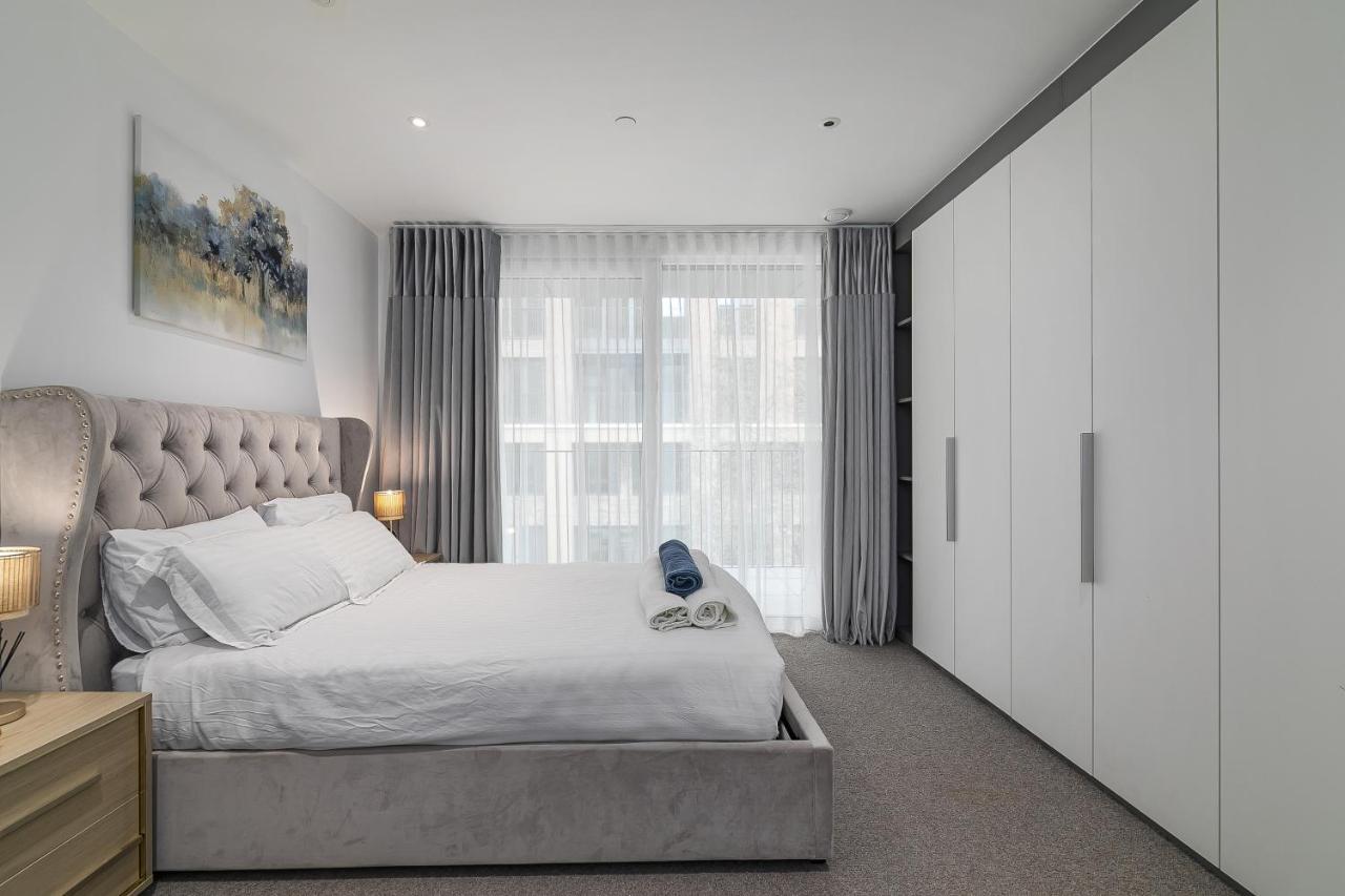 Luxury Spacious Flat With Communal Gardens And Parking لندن المظهر الخارجي الصورة